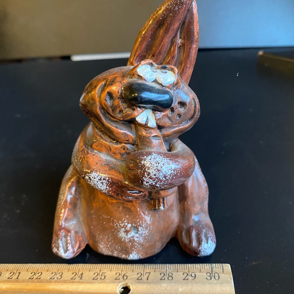 The beachcombers international quirky little bunny clay